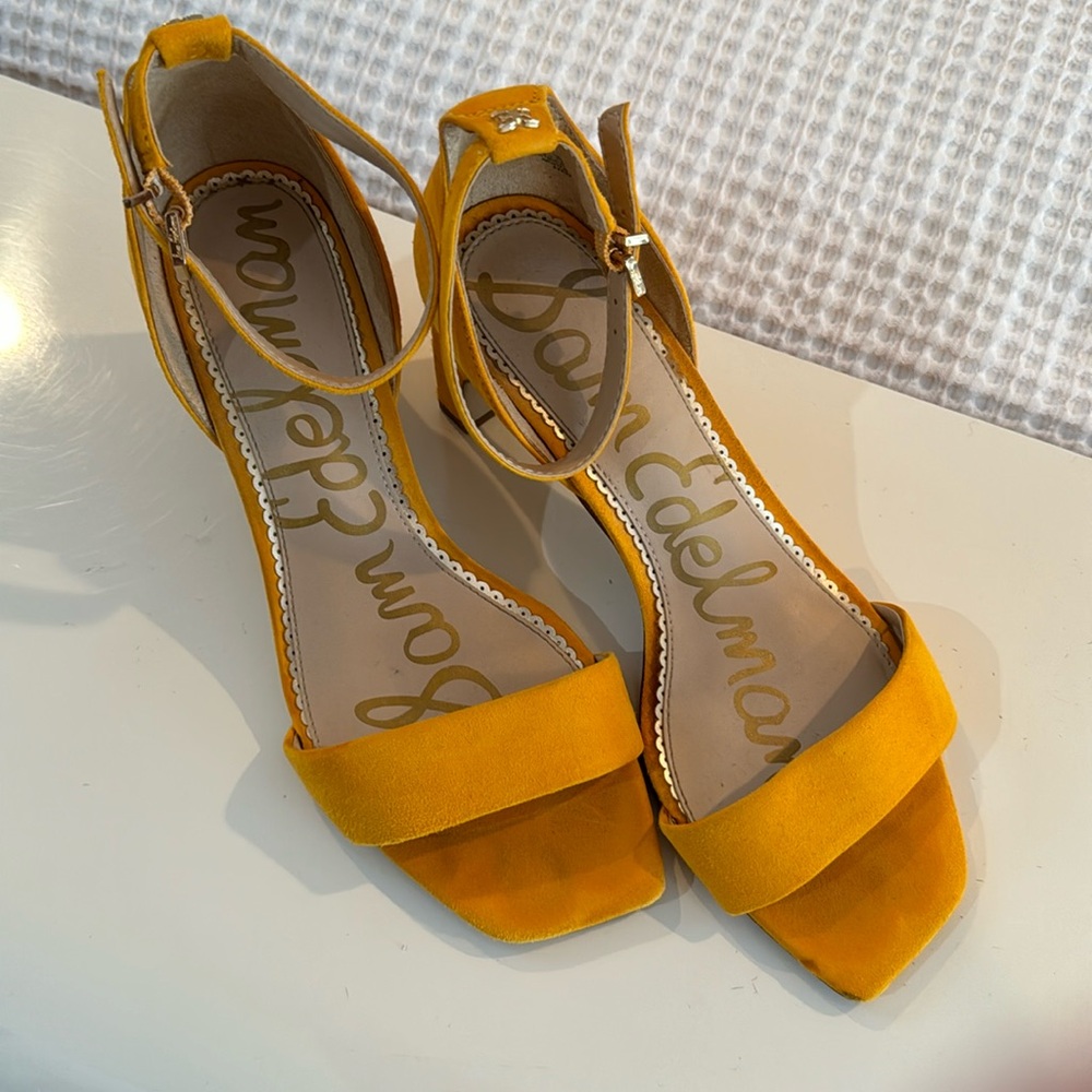Sam Edelman size 7 yellow suede sandal very lightly used check out pics!